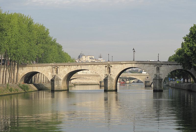 La France revoit la situation de ses ponts après le drame de Gênes