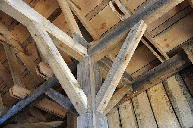 Une solution innovante dans la construction : du bois lamellé-collé en hêtre